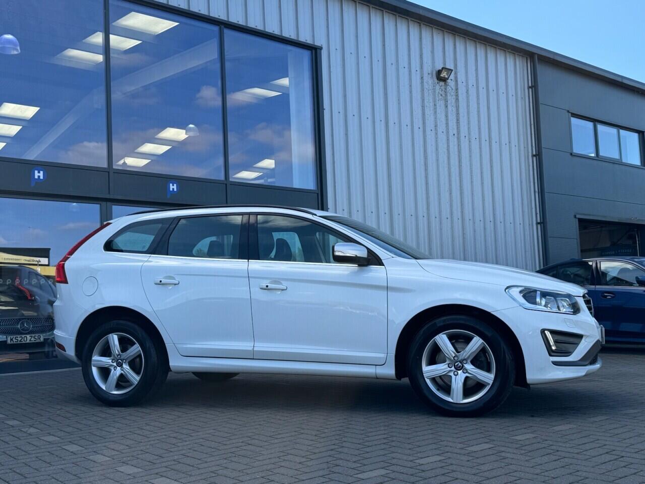 Used Volvo XC60 2017 for sale - 76701106: Photo 8