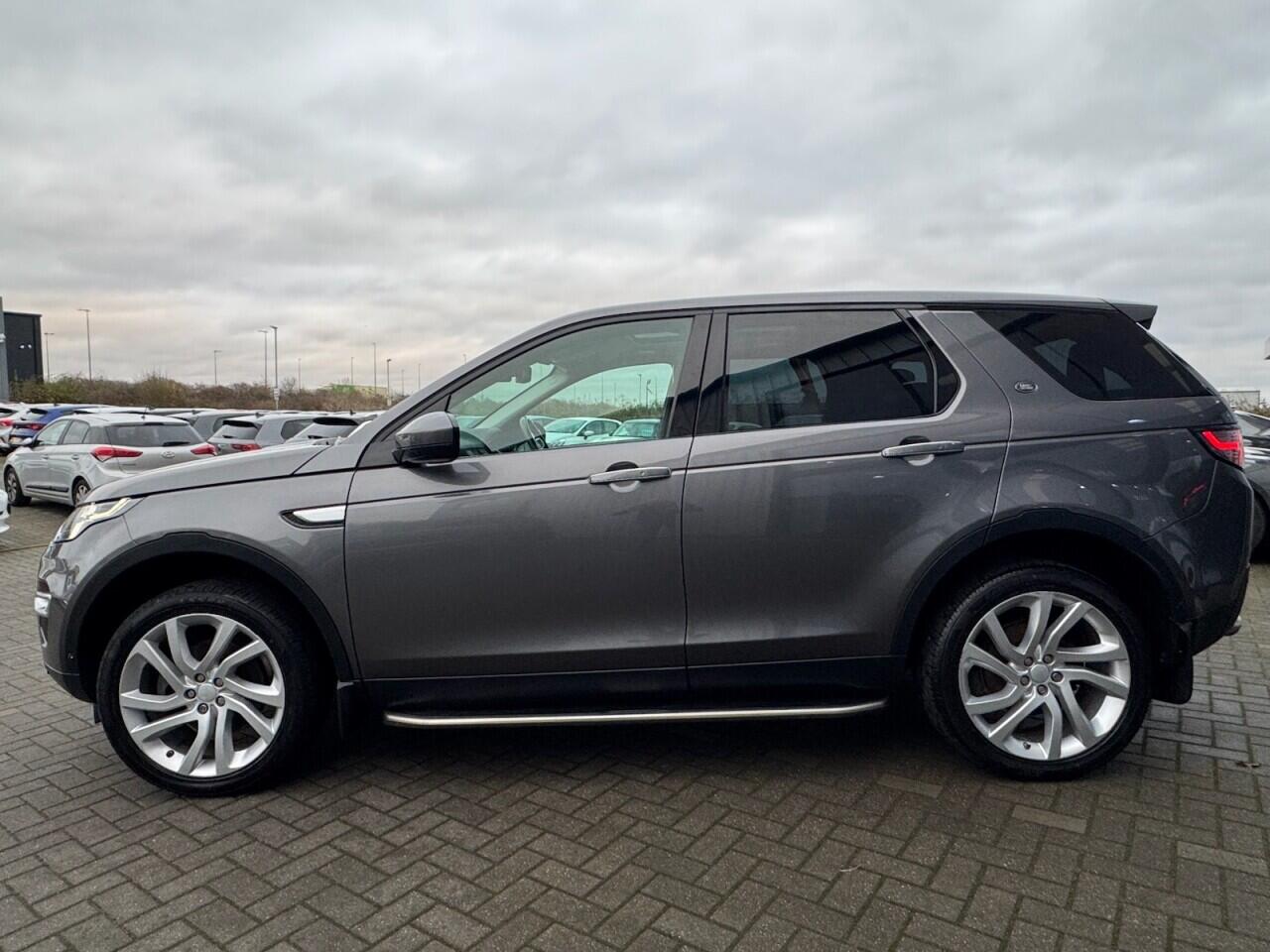 Used Land Rover Discovery Sport 2017 for sale - 76701748: Photo 12