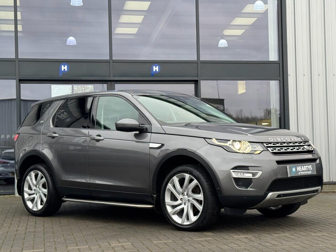 Used Land Rover Discovery Sport 2017 for sale - 76701748: Photo 6
