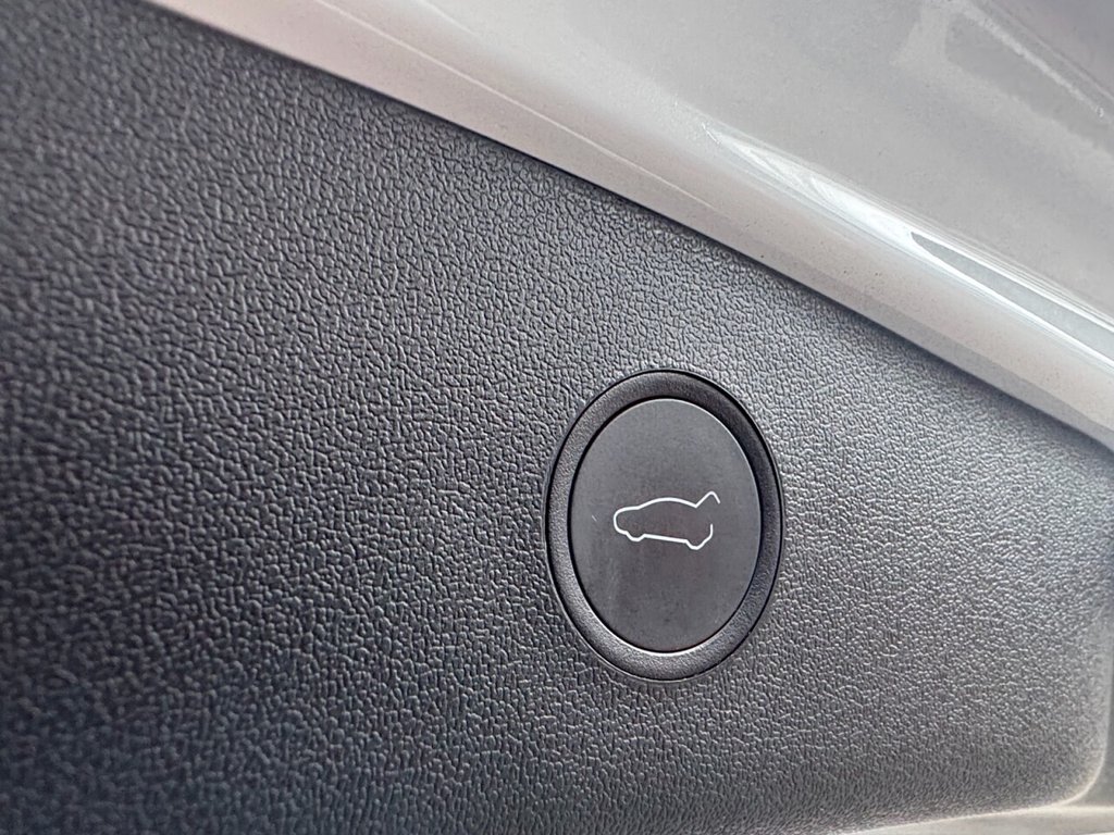 Used Tesla Model 3 2020 for sale - 76558538: Photo 42