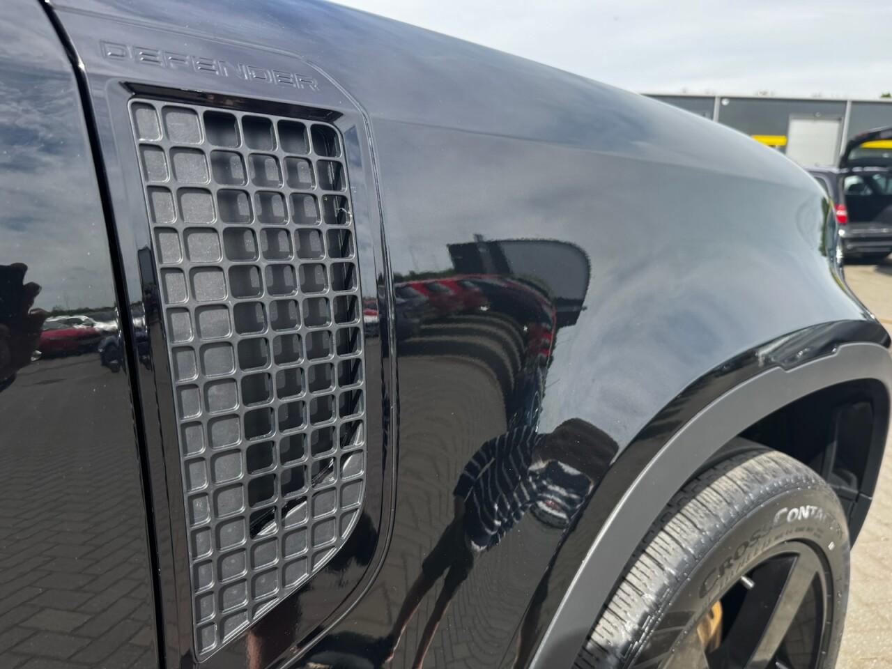 Used Land Rover Defender 2023 for sale - 77351924: Photo 45