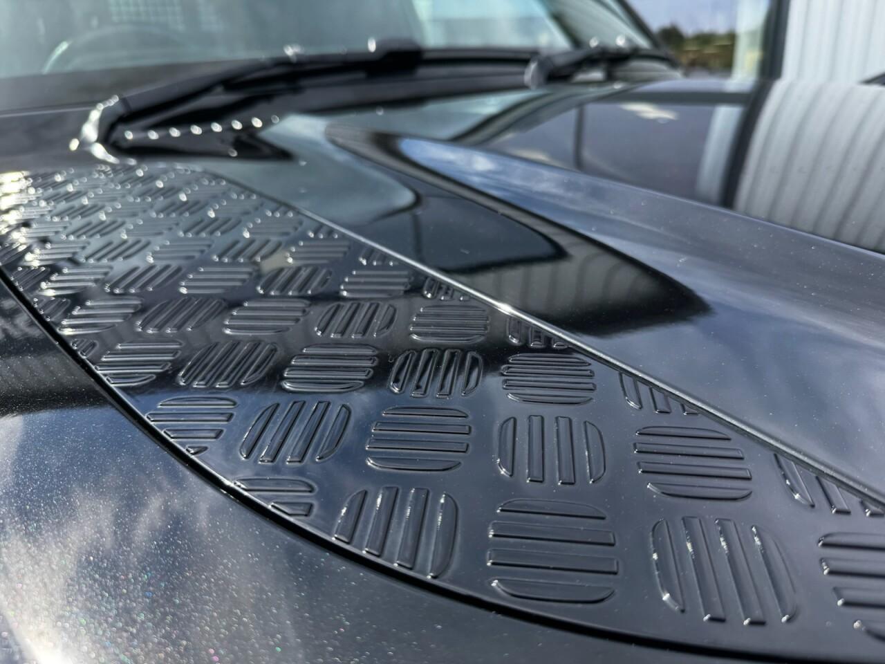 Used Land Rover Defender 2023 for sale - 77351924: Photo 47