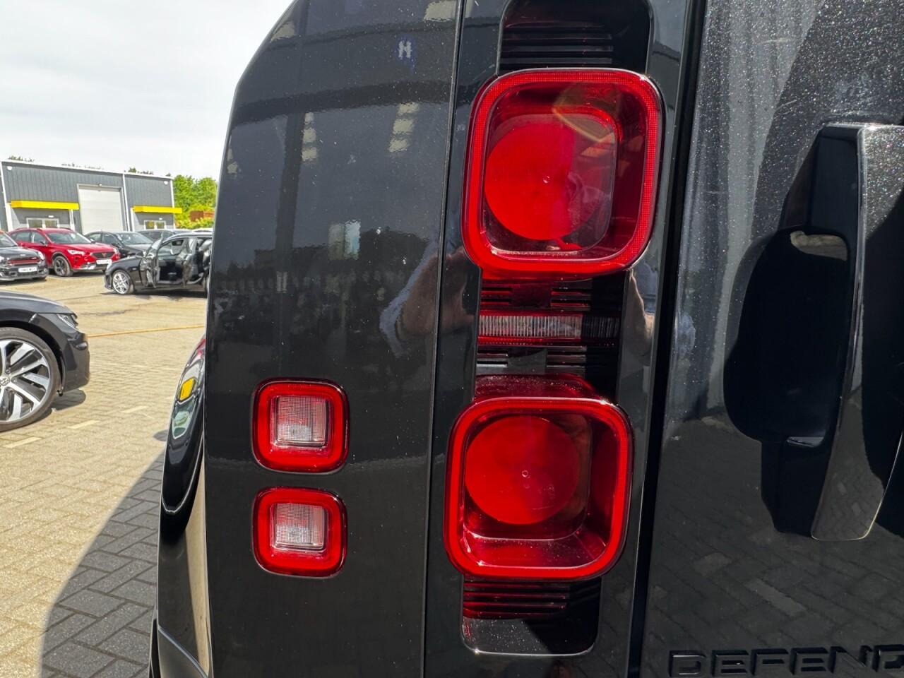 Used Land Rover Defender 2023 for sale - 77351924: Photo 53