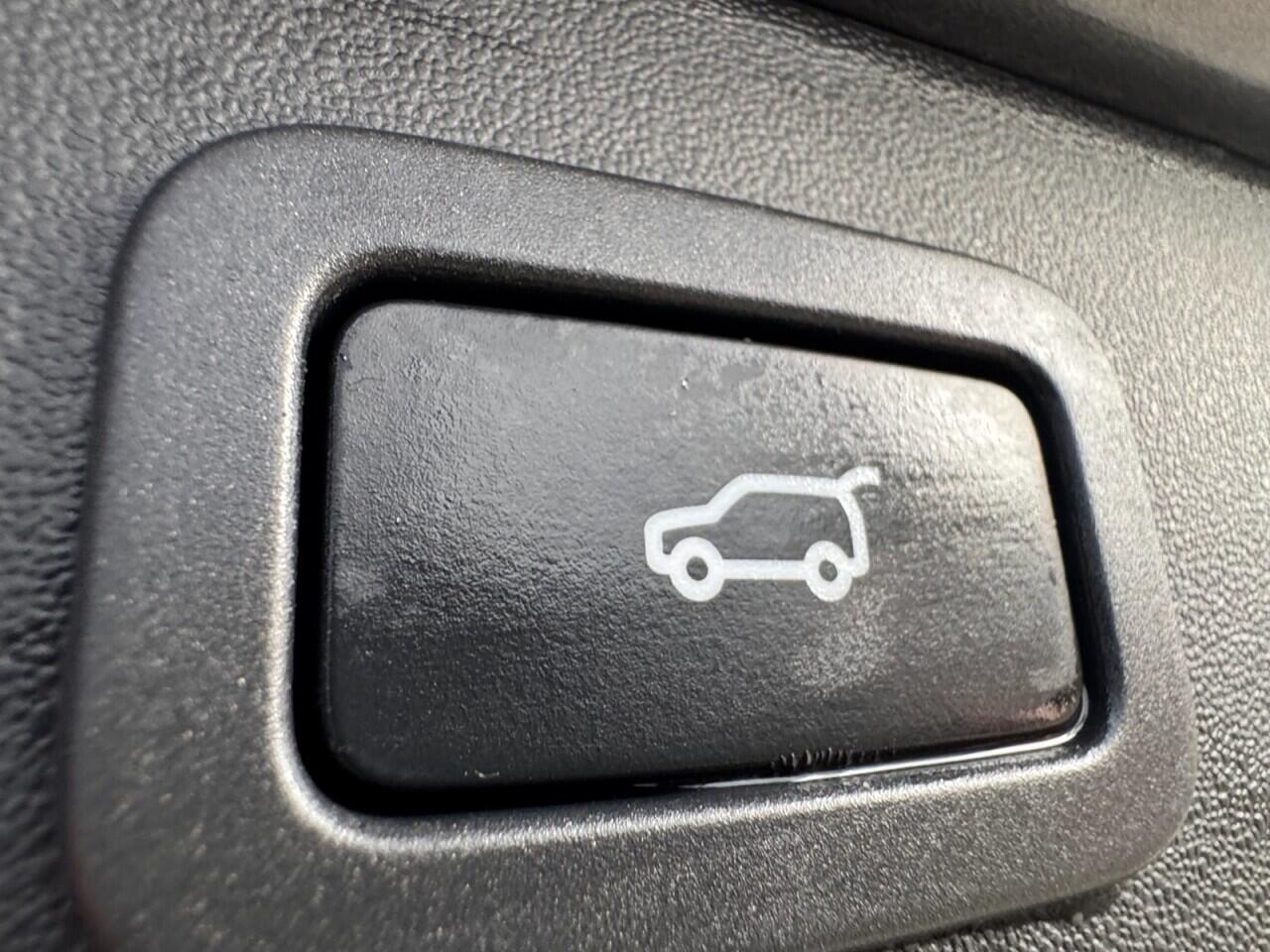 Used Land Rover Discovery Sport for sale - 76701018: Photo 43