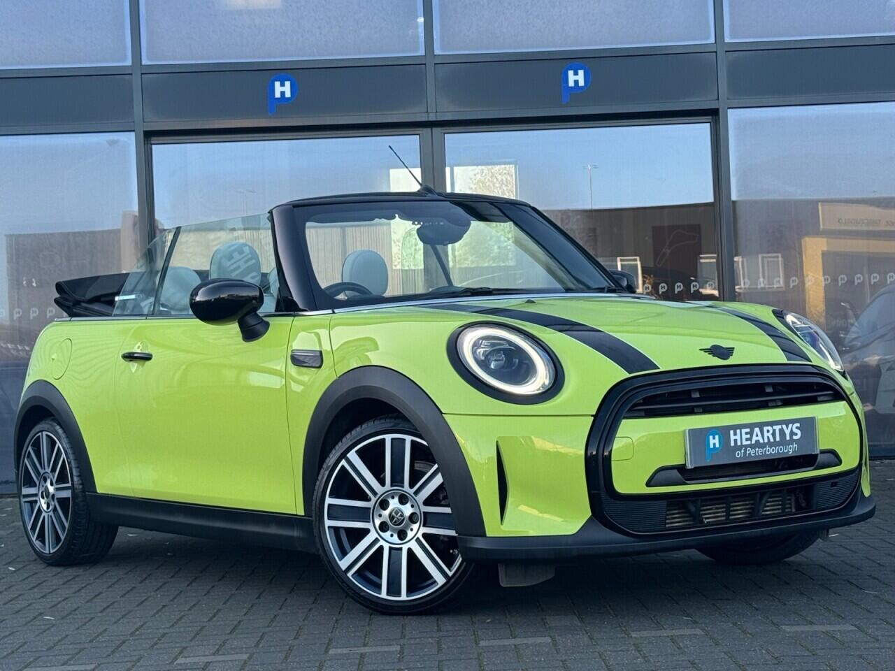 Used MINI Convertible 2021 for sale - 76765847: Photo 1