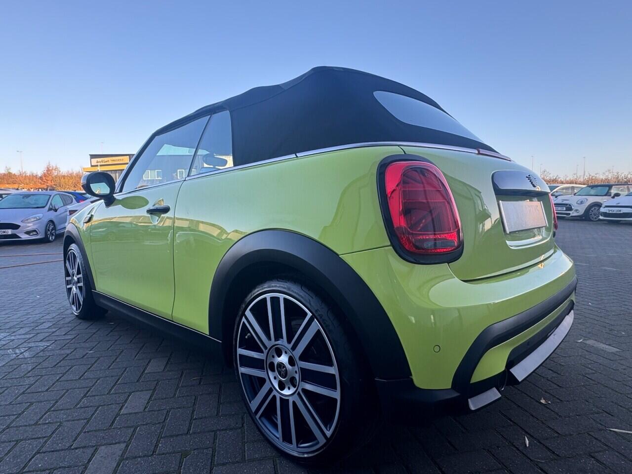 Used MINI Convertible 2021 for sale - 76765847: Photo 10