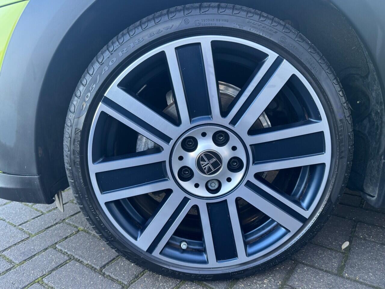 Used MINI Convertible 2021 for sale - 76765847: Photo 17