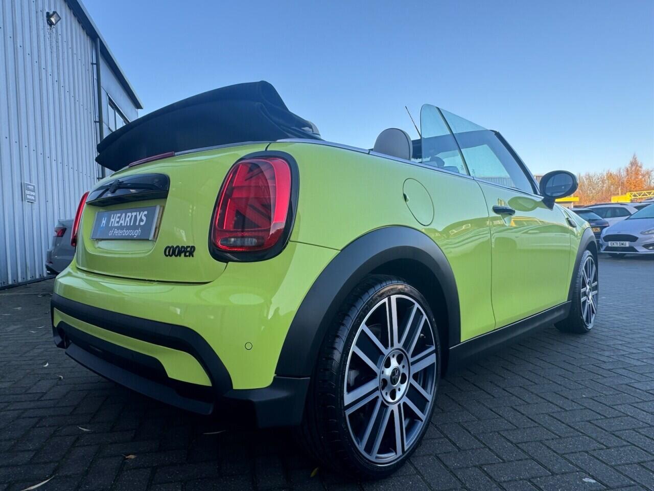 Used MINI Convertible 2021 for sale - 76765847: Photo 60