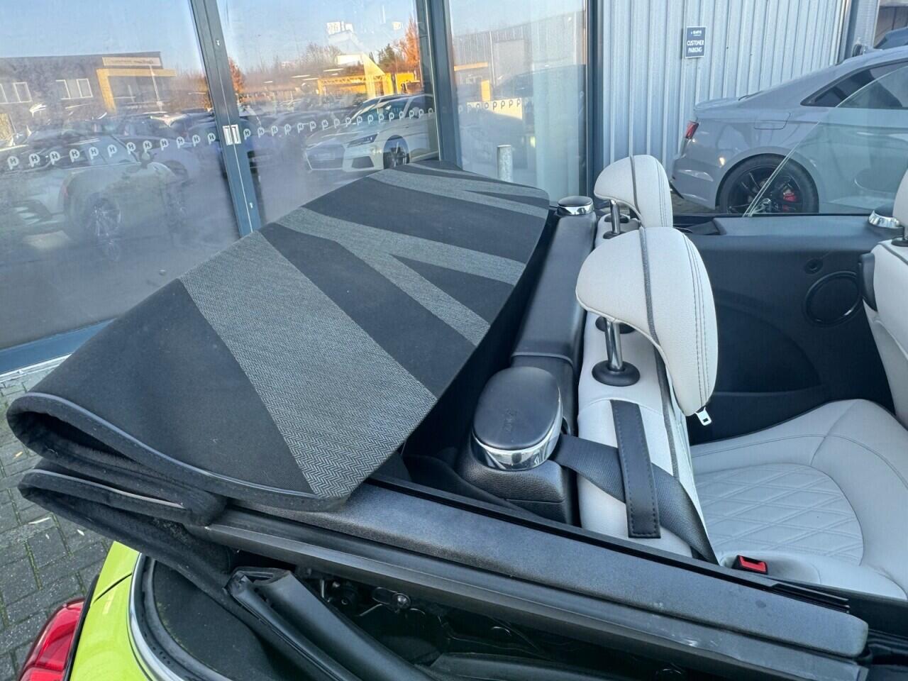 Used MINI Convertible 2021 for sale - 76765847: Photo 61