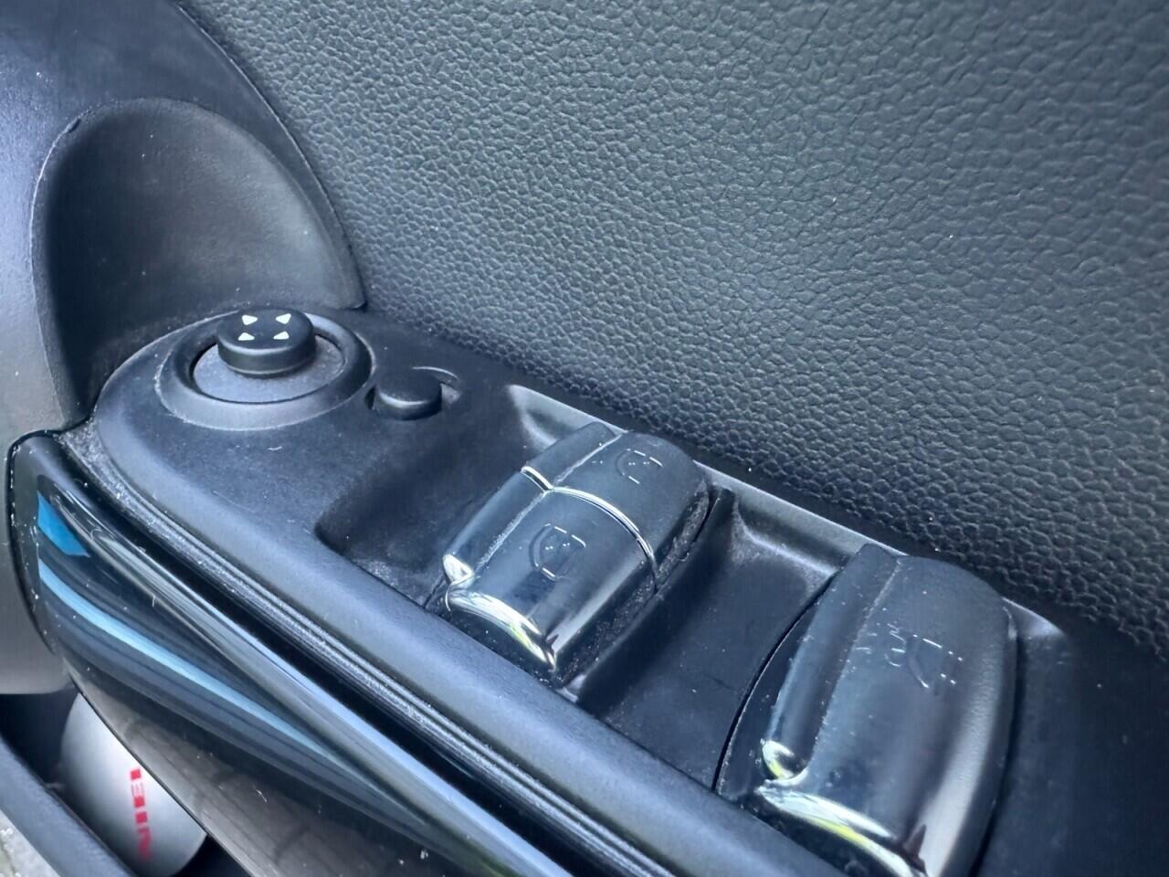 Used MINI Convertible 2021 for sale - 76765847: Photo 74