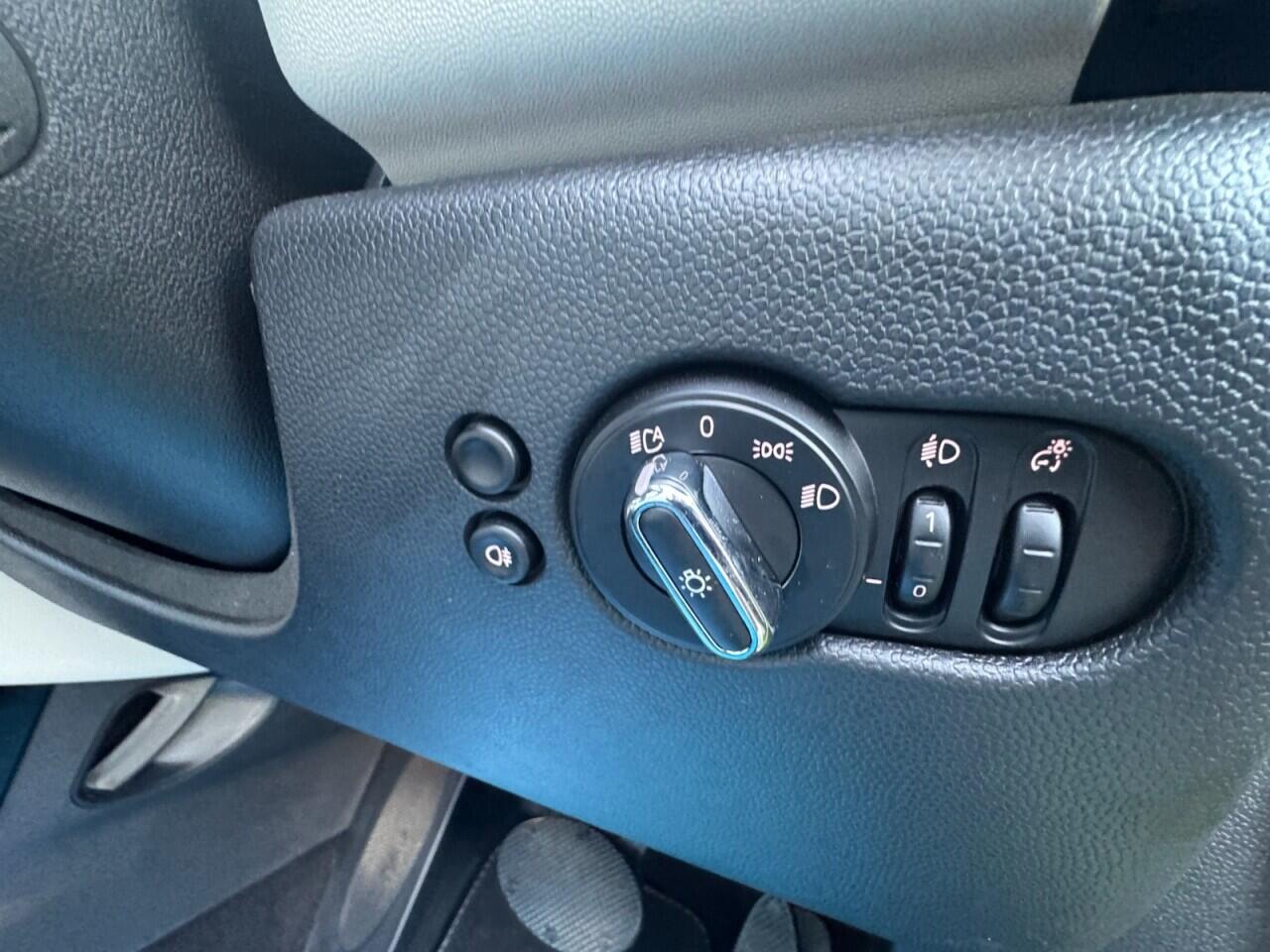 Used MINI Convertible 2021 for sale - 76765847: Photo 75