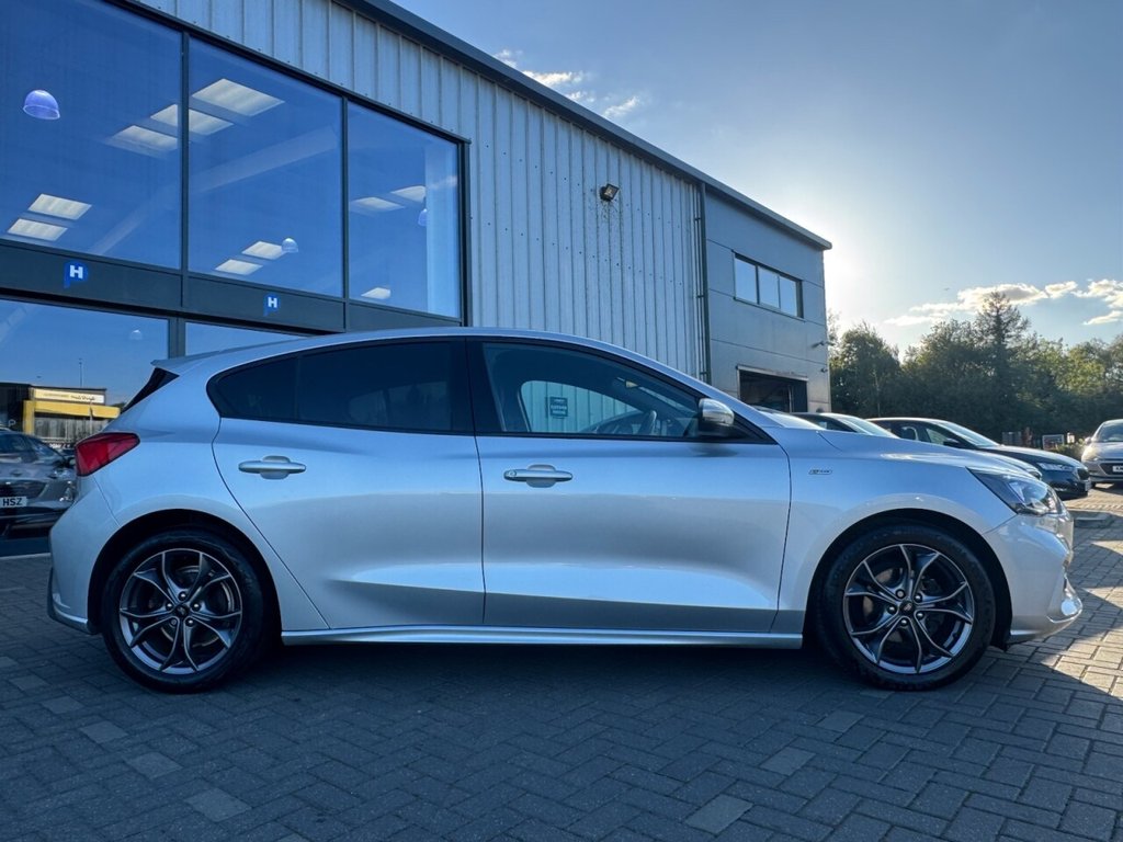 Used Ford Focus 2022 for sale - 76558441: Photo 10