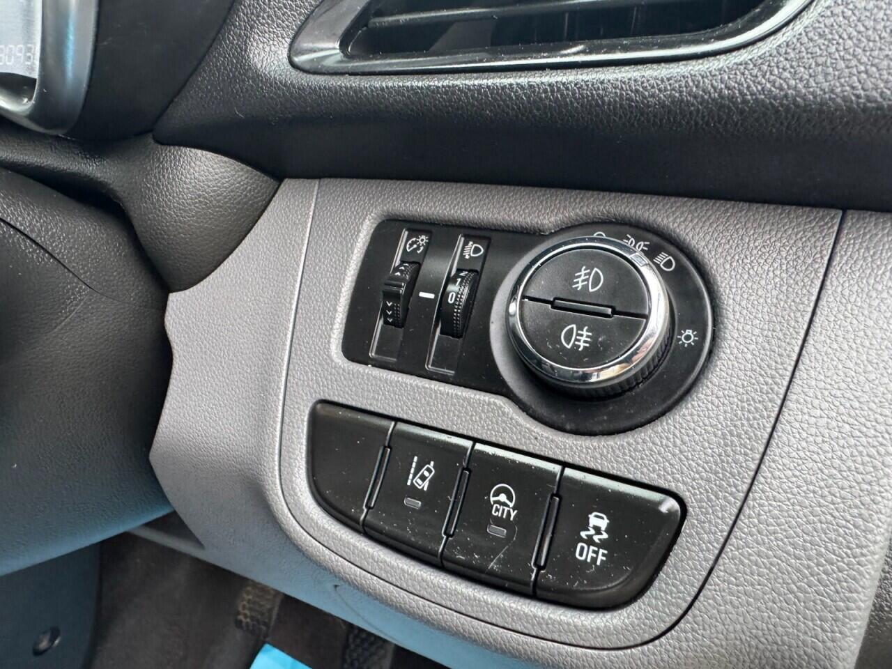 Used Vauxhall Viva 2016 for sale - 76701417: Photo 38