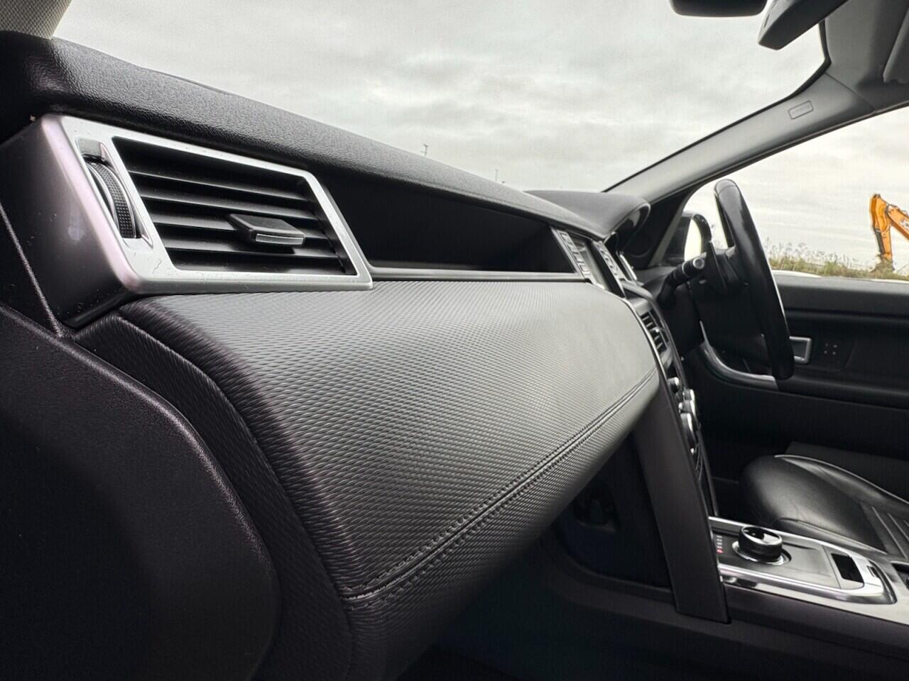 Used Land Rover Discovery Sport 2018 for sale - 76990014: Photo 48