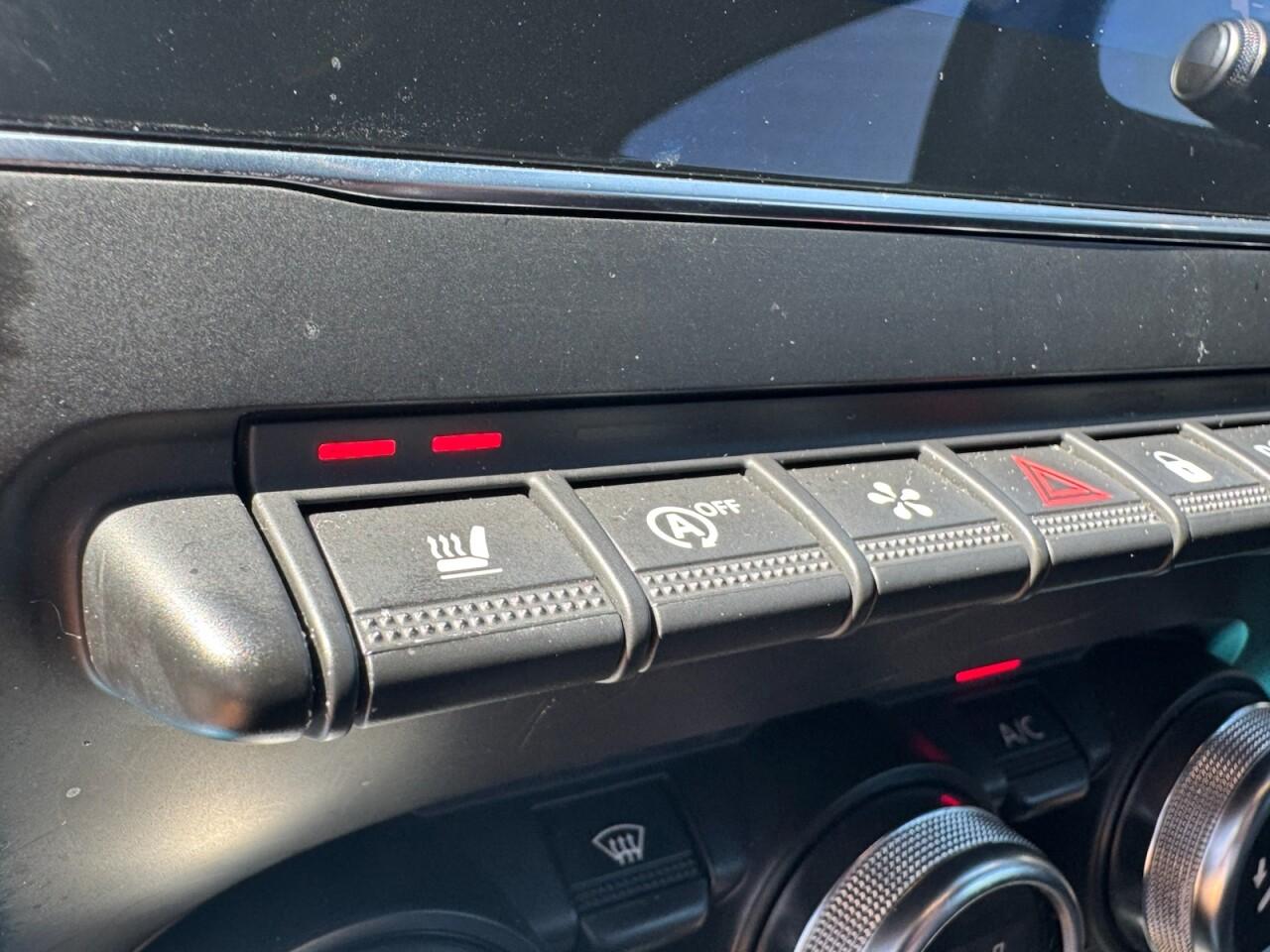 Used Renault Clio 2020 for sale - 77550787: Photo 55