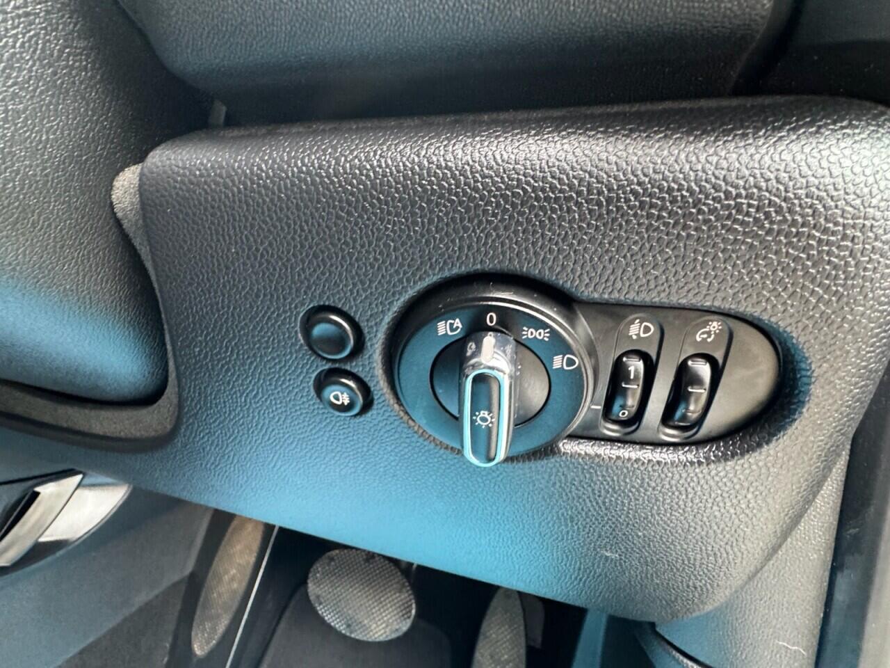 Used MINI Hatch 2022 for sale - 76702479: Photo 61