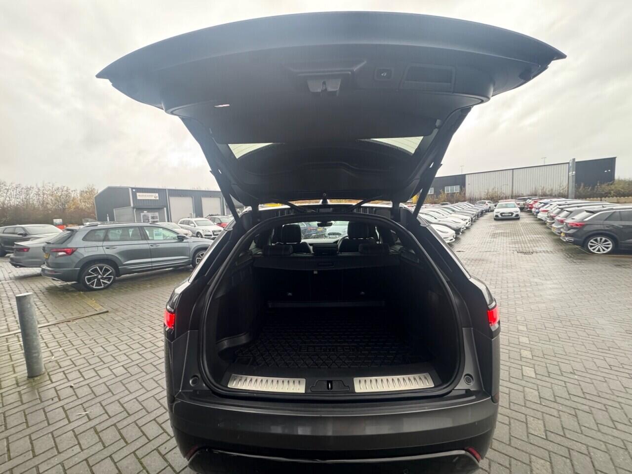 Used Land Rover Range Rover Velar 2019 for sale - 76714417: Photo 24