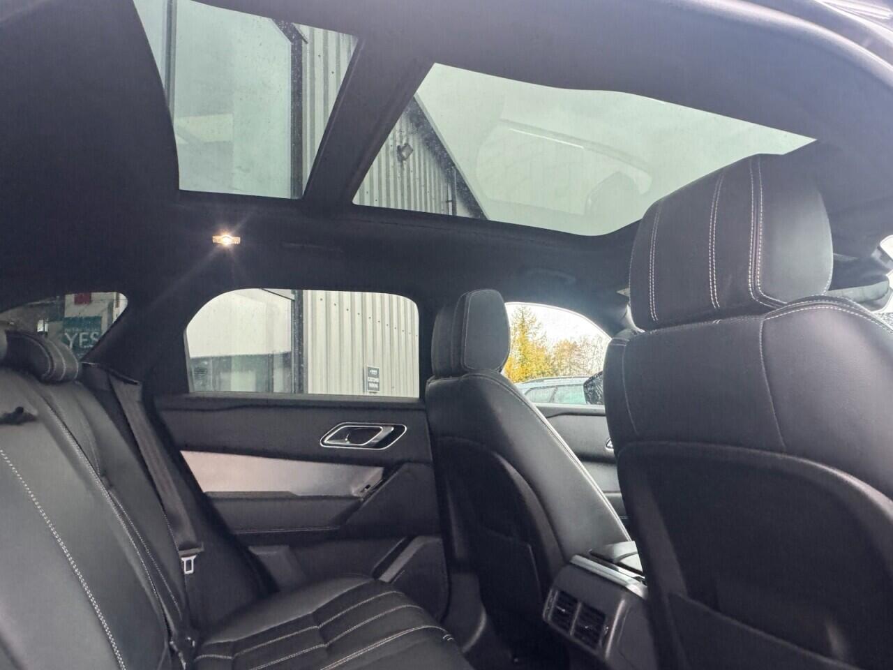 Used Land Rover Range Rover Velar 2019 for sale - 76714417: Photo 32