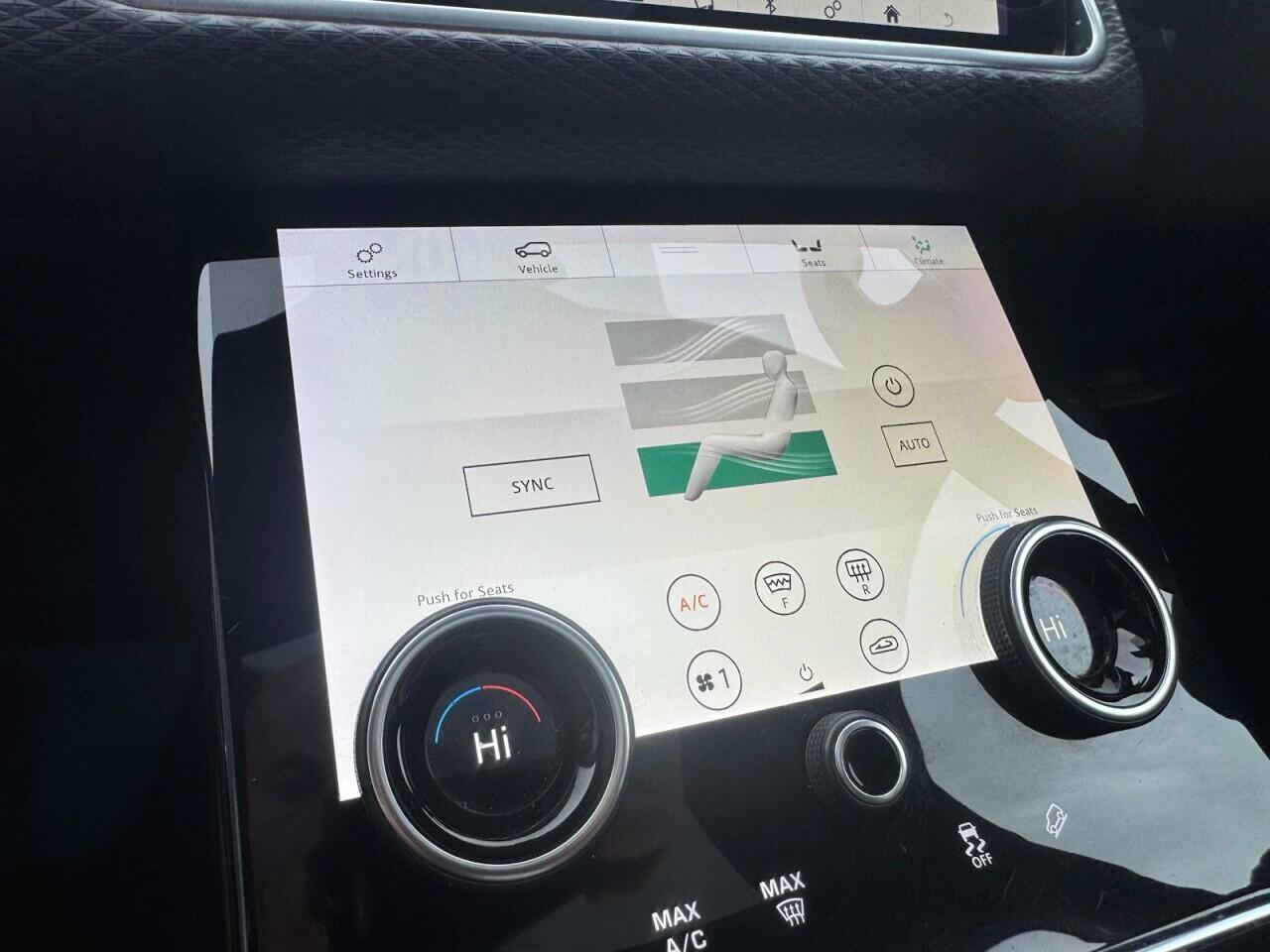 Used Land Rover Range Rover Velar 2019 for sale - 76714417: Photo 59