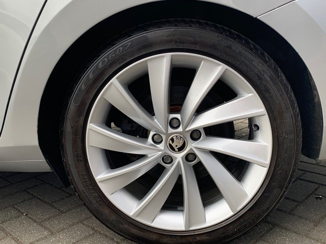 Used Skoda Superb 2017 for sale - 76700915: Photo 33