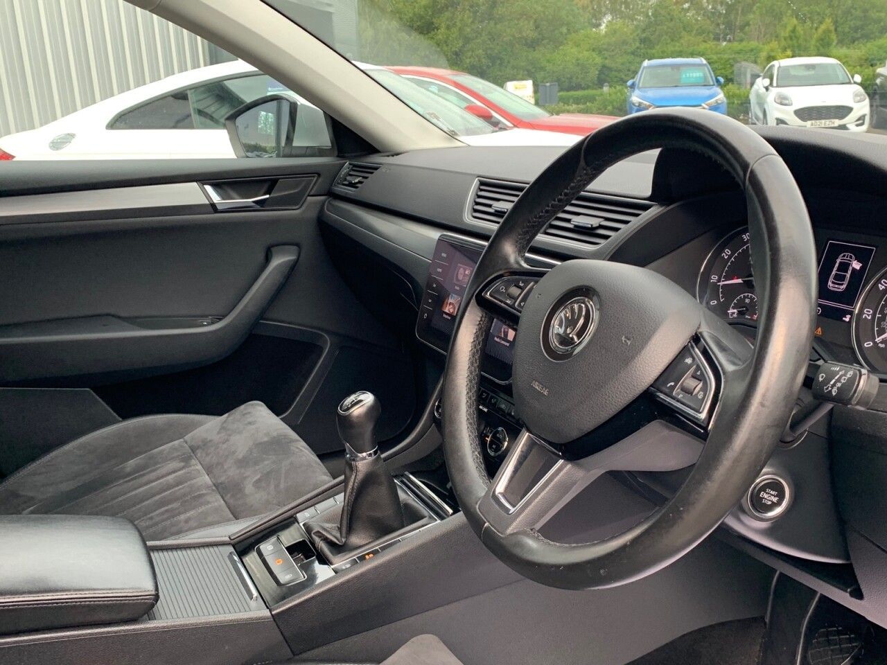 Used Skoda Superb 2017 for sale - 76700915: Photo 67