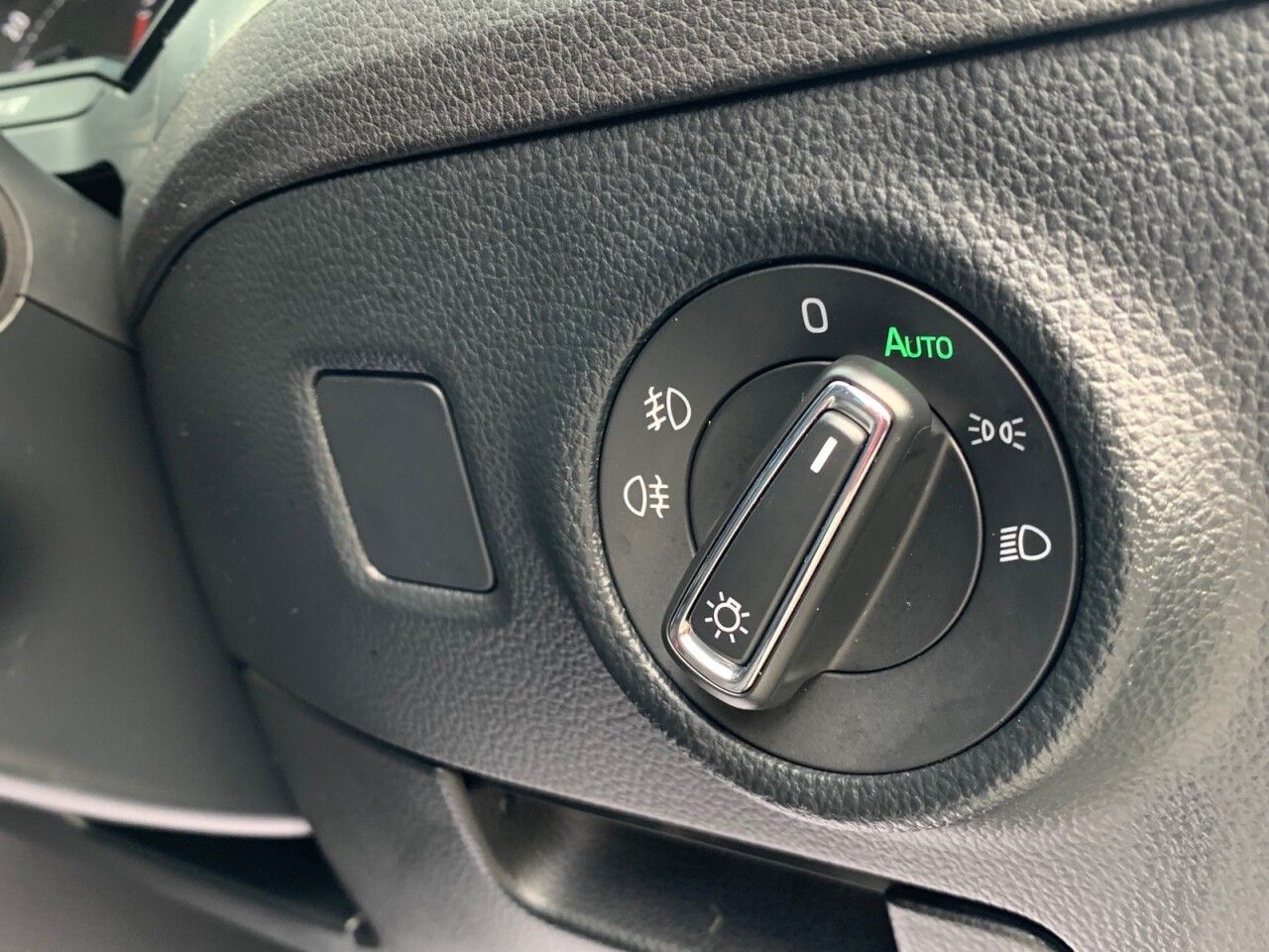 Used Skoda Superb 2017 for sale - 76700915: Photo 68