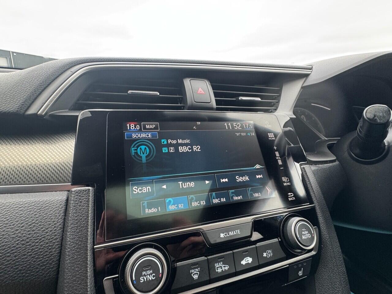 Used Honda Civic 2019 for sale - 77598774: Photo 40