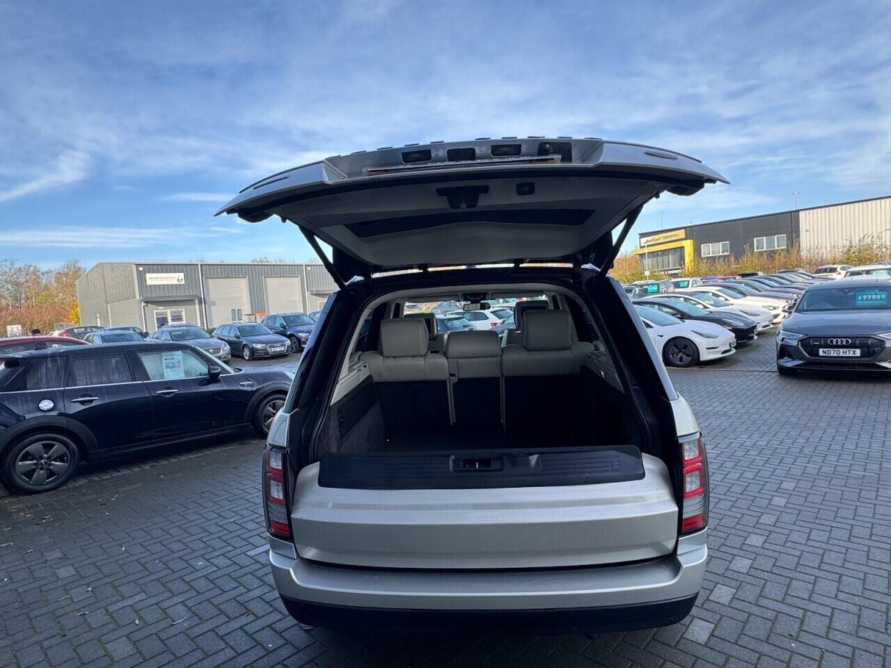 Used Land Rover Range Rover 2014 for sale - 76701739: Photo 18