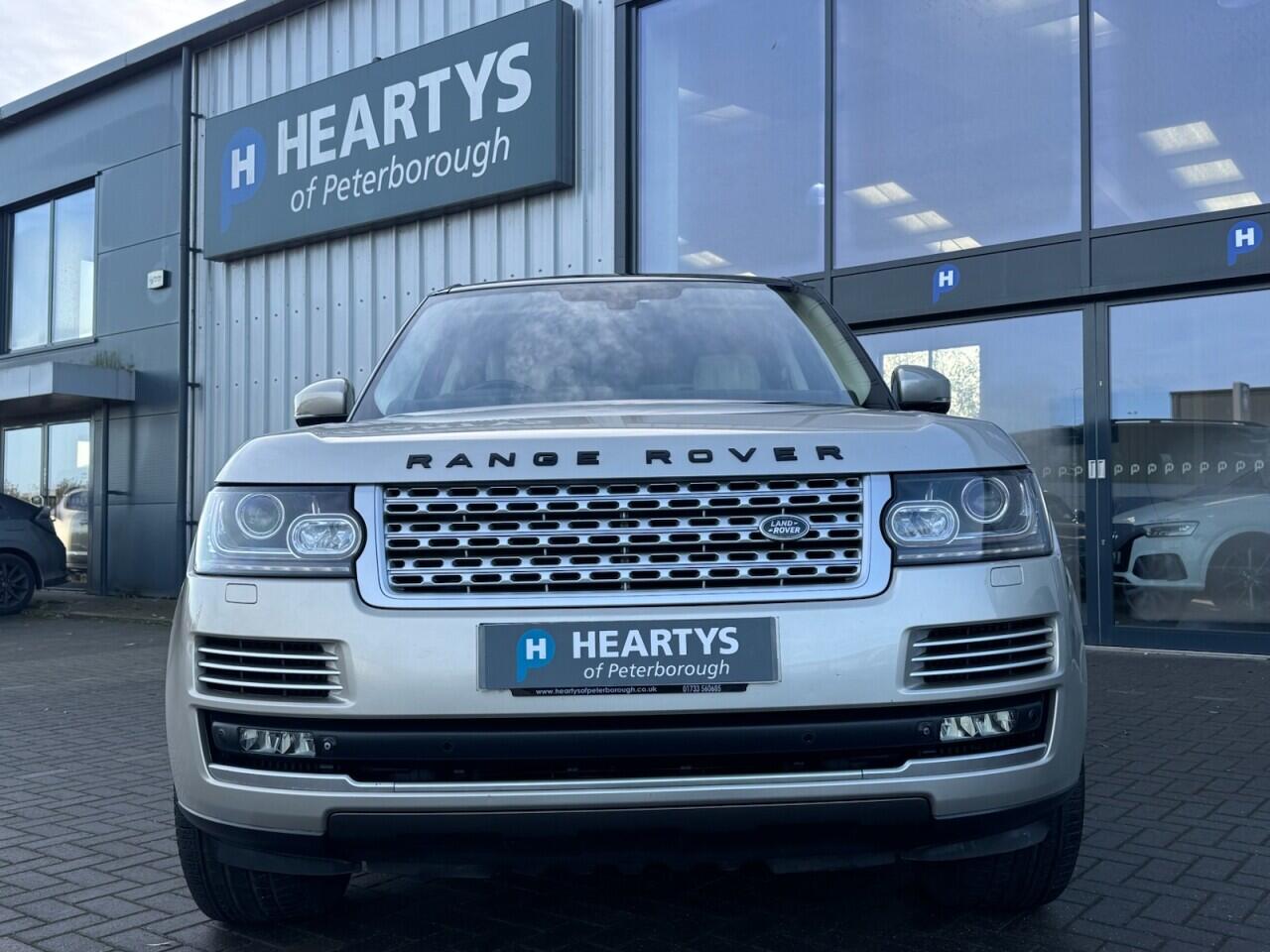 Used Land Rover Range Rover 2014 for sale - 76701739: Photo 2