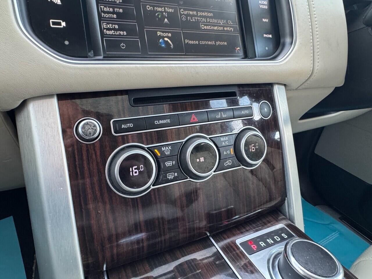 Used Land Rover Range Rover 2014 for sale - 76701739: Photo 66