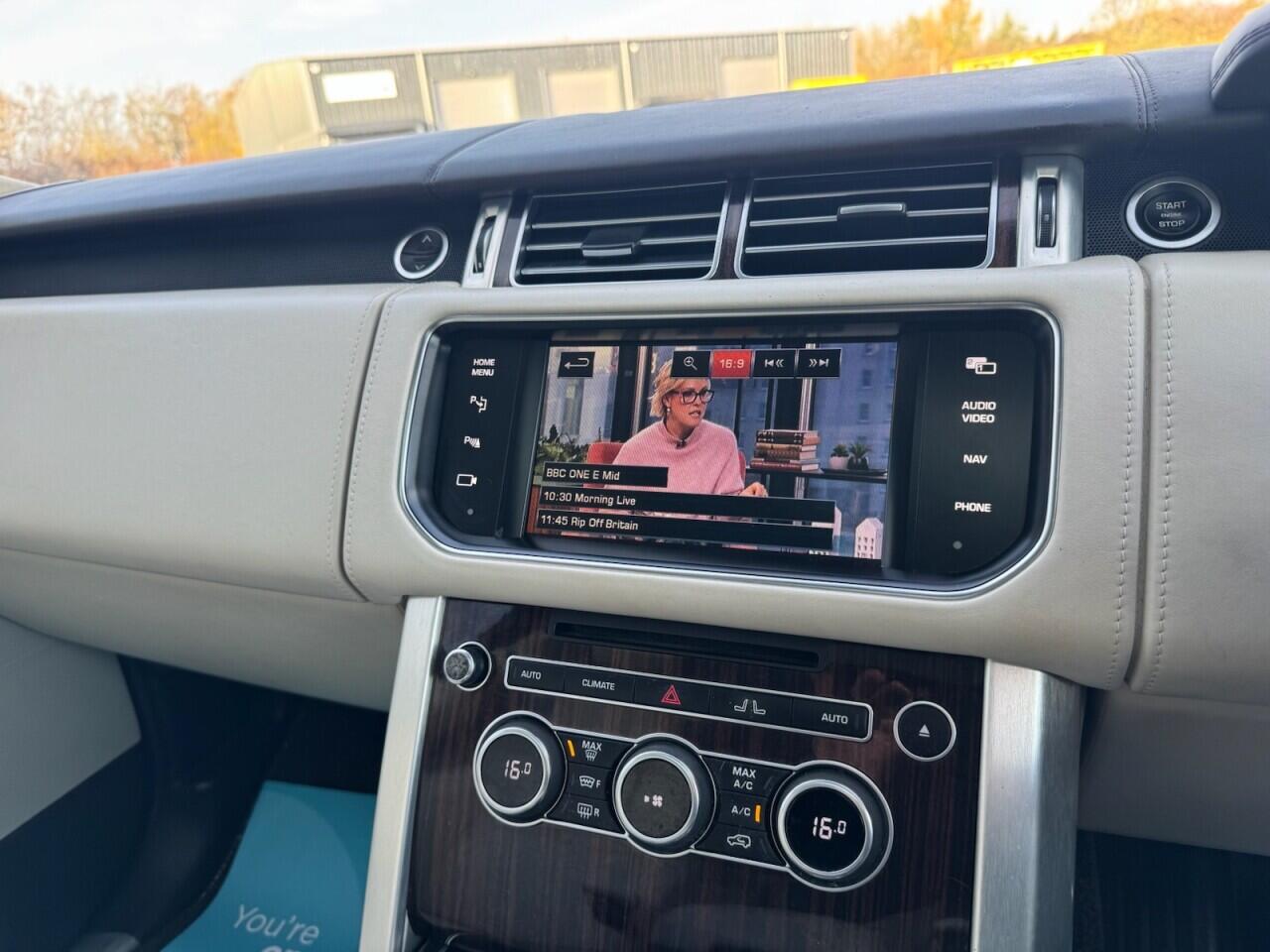 Used Land Rover Range Rover 2014 for sale - 76701739: Photo 85