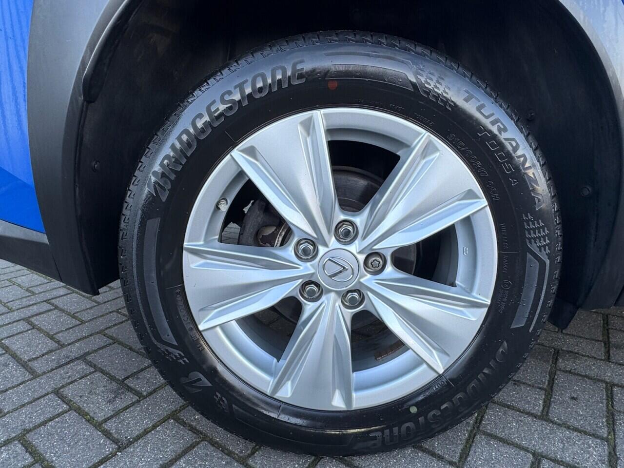 Used Lexus UX 2020 for sale - 76702513: Photo 29