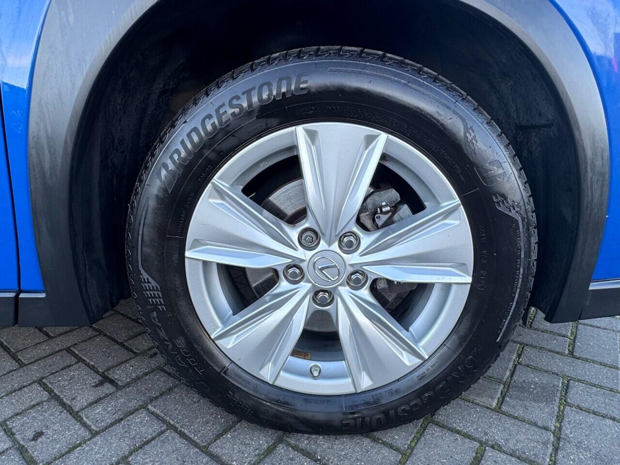 Used Lexus UX 2020 for sale - 76702513: Photo 37