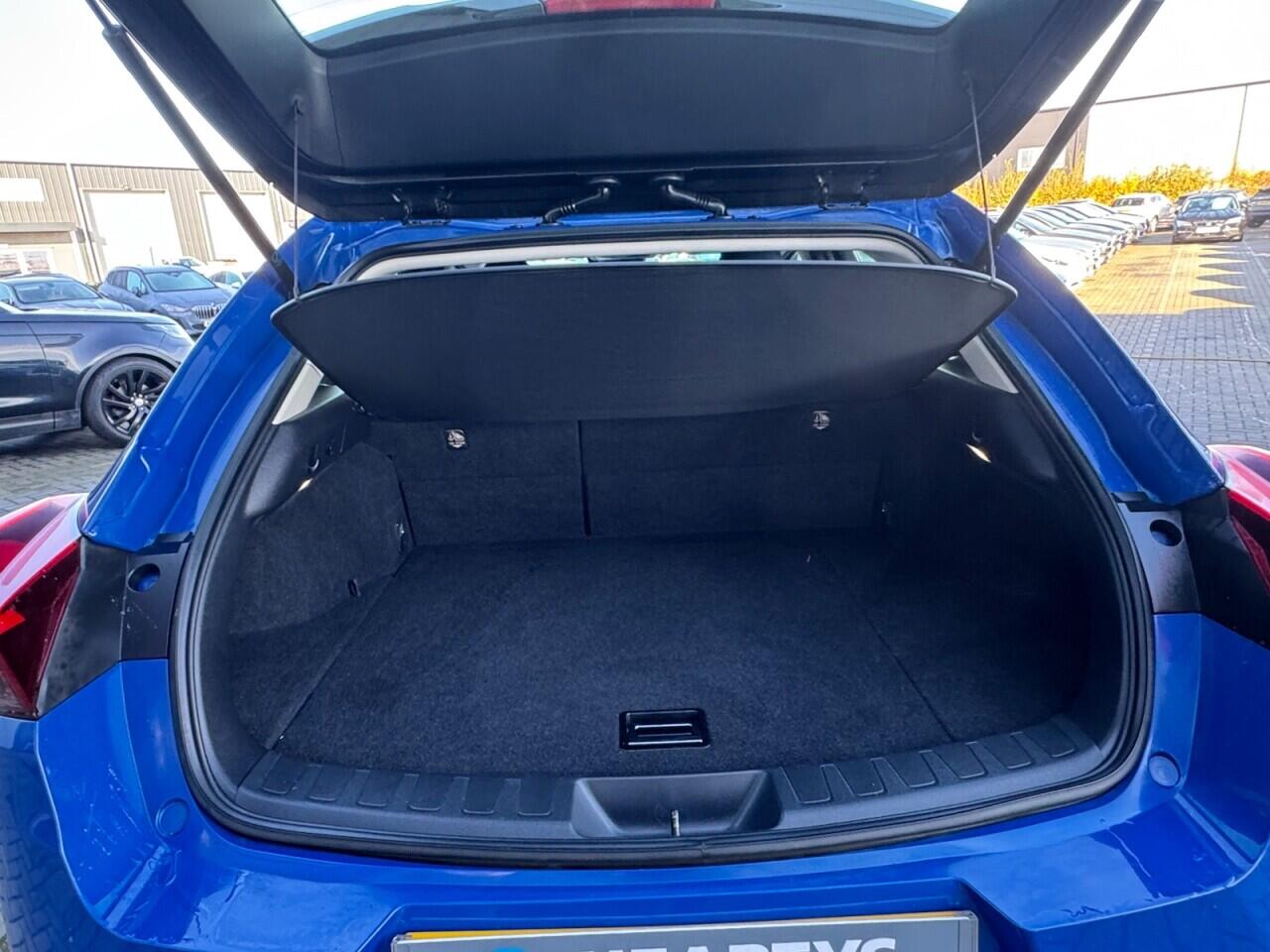 Used Lexus UX 2020 for sale - 76702513: Photo 44