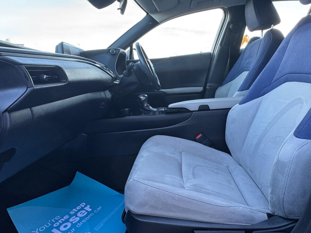 Used Lexus UX 2020 for sale - 76702513: Photo 5