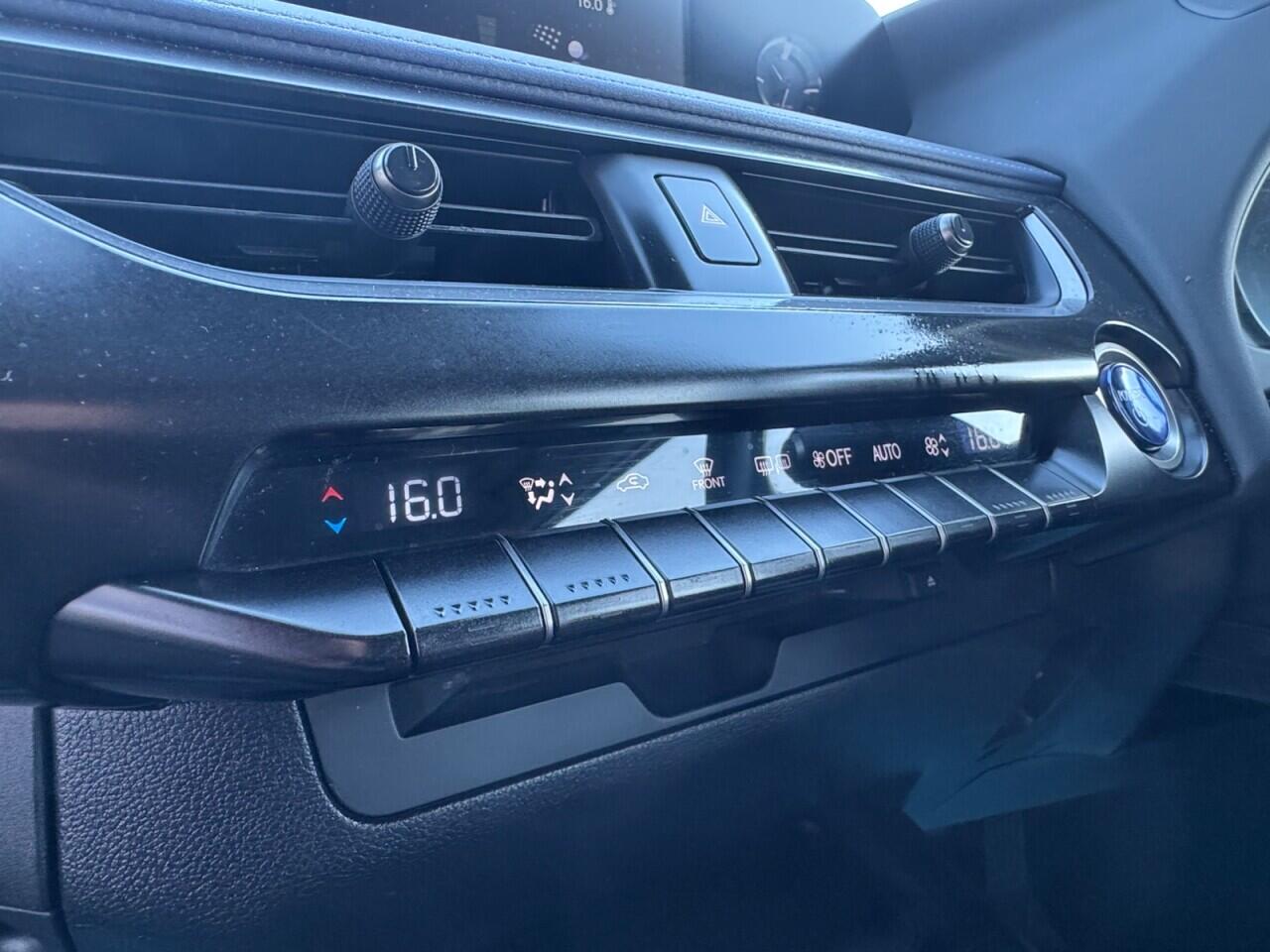 Used Lexus UX 2020 for sale - 76702513: Photo 57