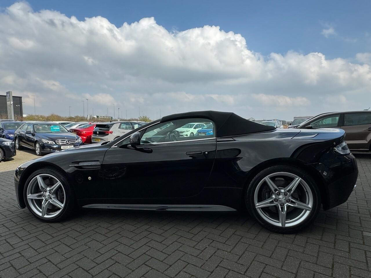 Used Aston Martin Vantage 2017 for sale - 76701043: Photo 29