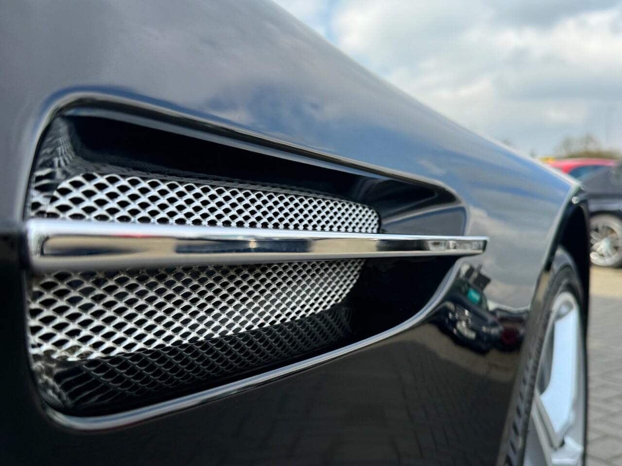 Used Aston Martin Vantage 2017 for sale - 76701043: Photo 47