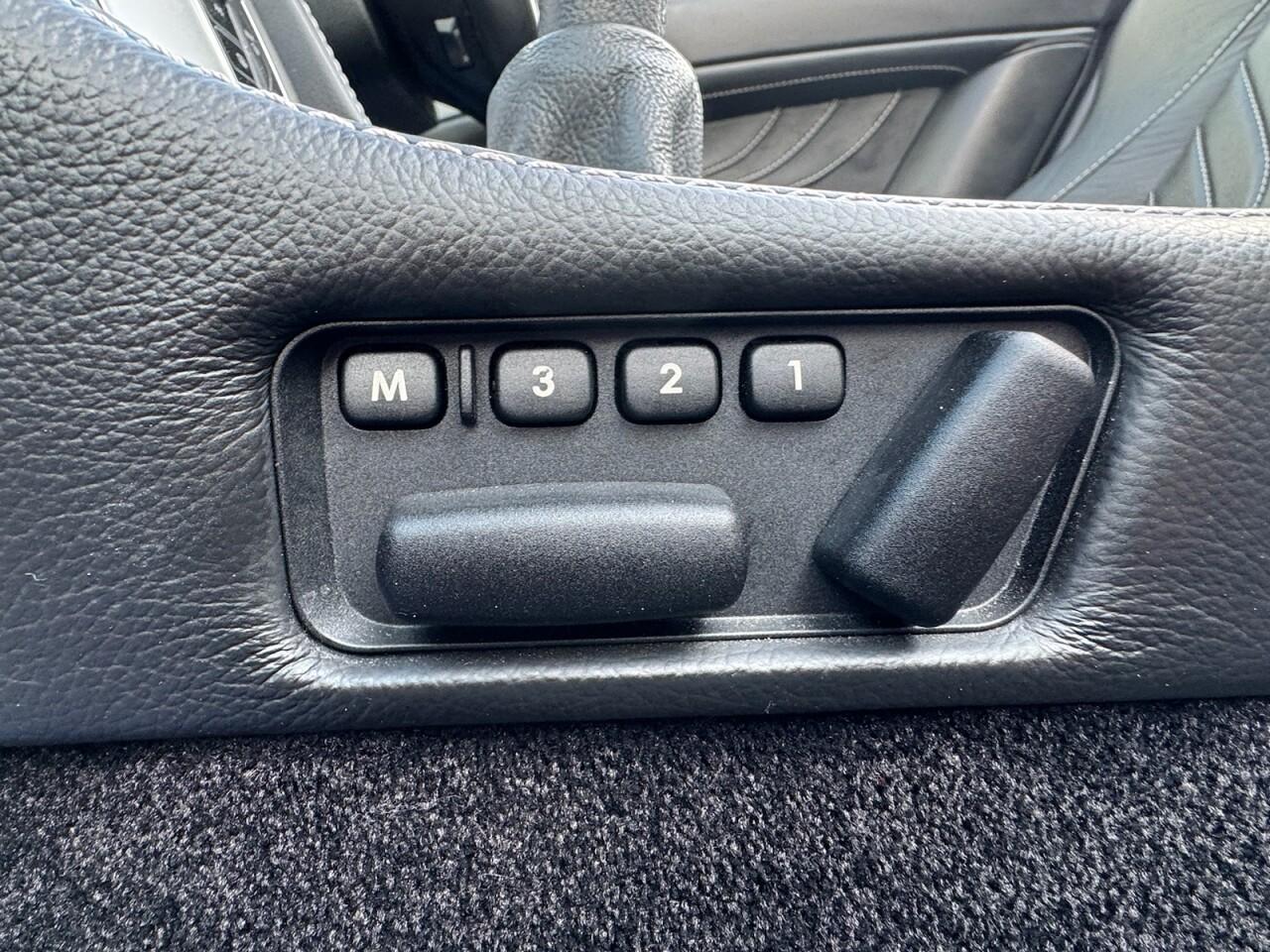 Used Aston Martin Vantage 2017 for sale - 76701043: Photo 74