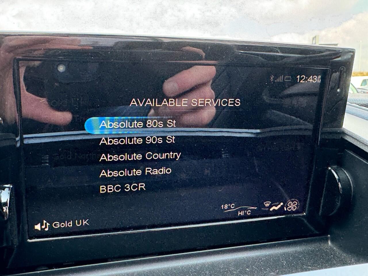 Used Aston Martin Vantage 2017 for sale - 76701043: Photo 77