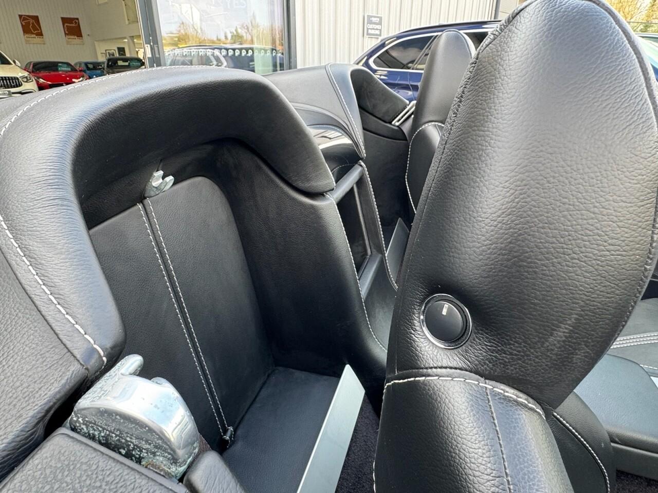 Used Aston Martin Vantage 2017 for sale - 76701043: Photo 89