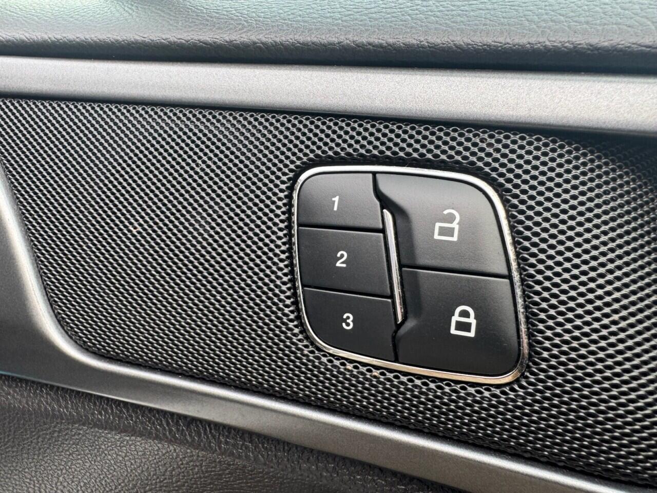 Used Ford Mondeo 2014 for sale - 78072363: Photo 56