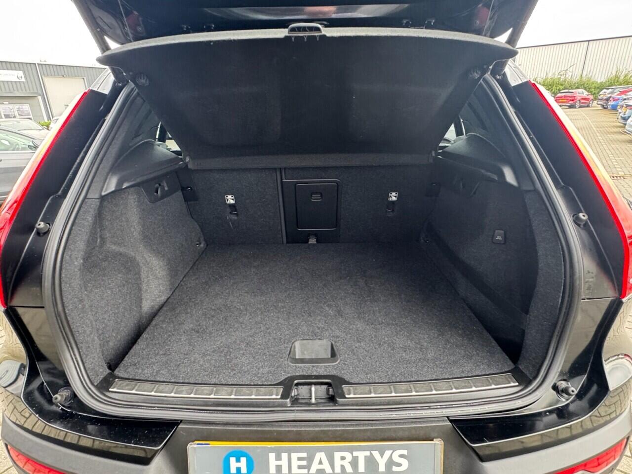 Used Volvo XC40 2020 for sale - 76701446: Photo 44