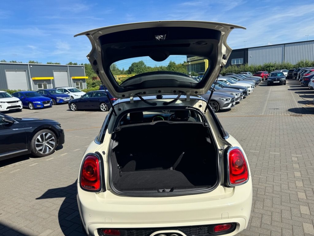 Used MINI Hatch 2017 for sale - 76558447: Photo 35