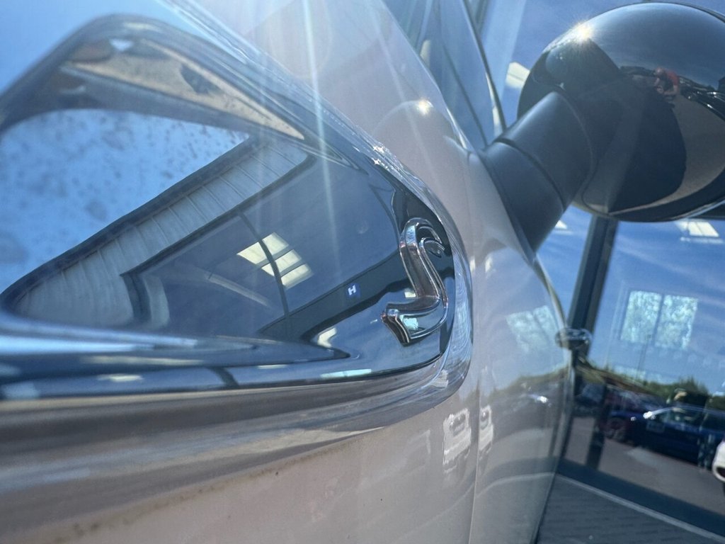 Used MINI Hatch 2017 for sale - 76558447: Photo 42