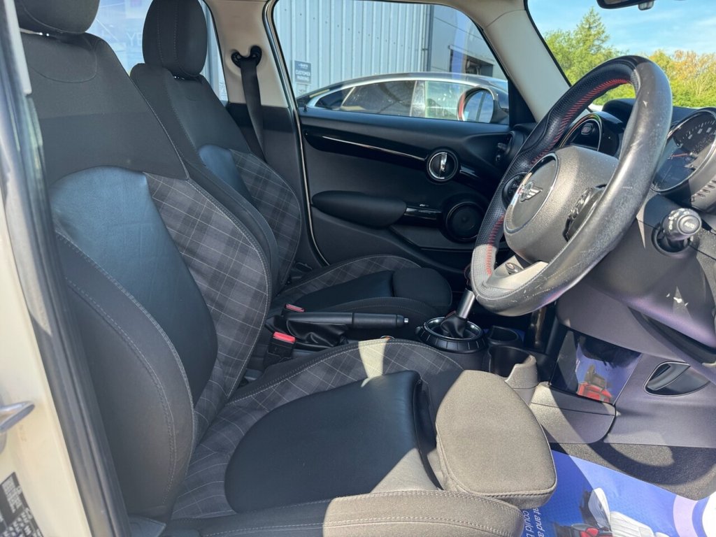 Used MINI Hatch 2017 for sale - 76558447: Photo 5