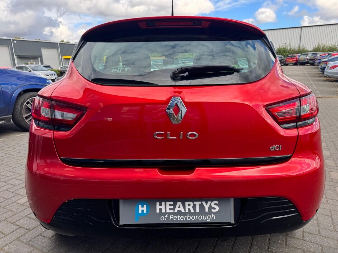 Used Renault Clio 2015 for sale - 76701398: Photo 28