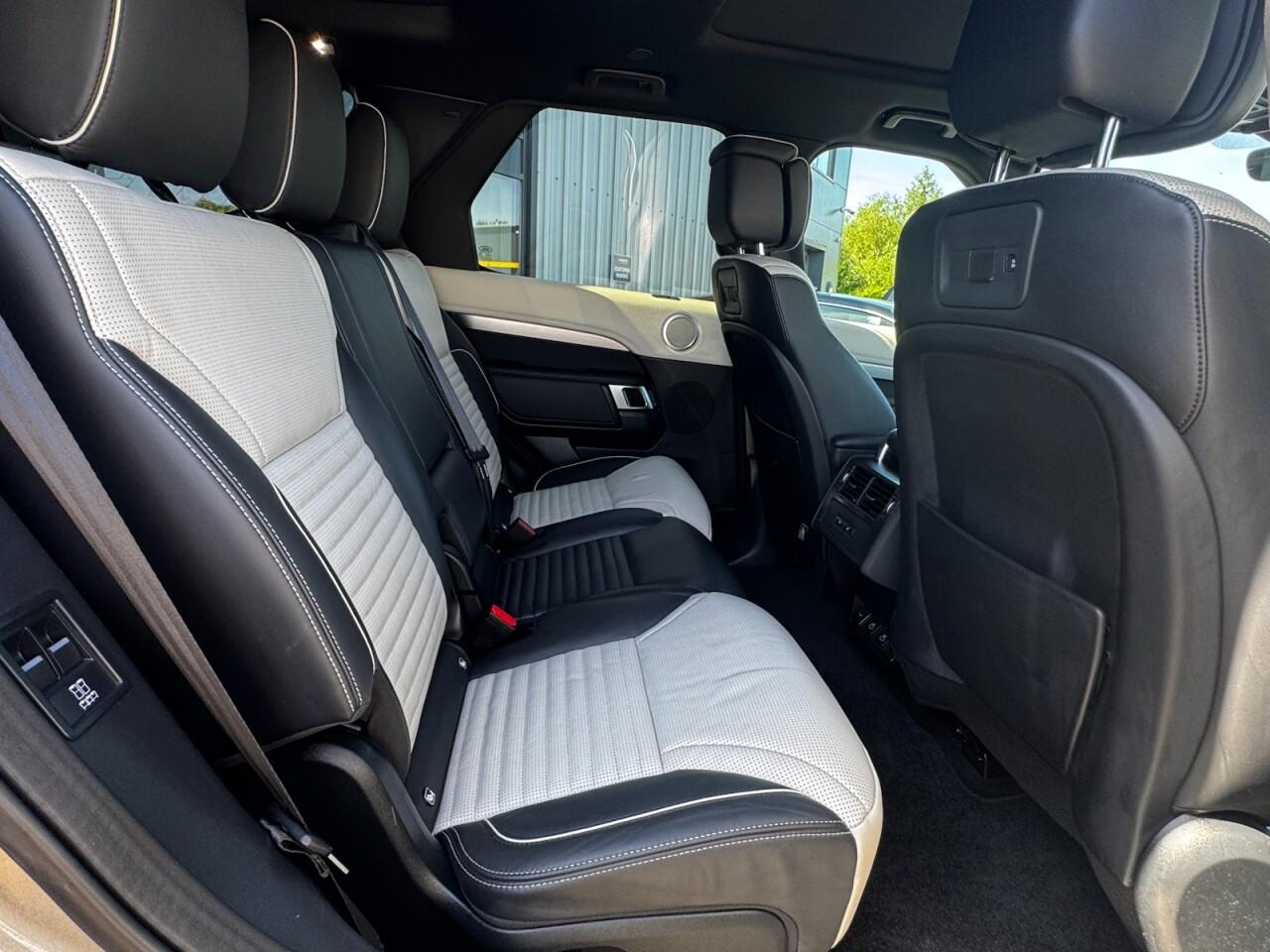 Used Land Rover Discovery 2021 for sale - 76702286: Photo 31