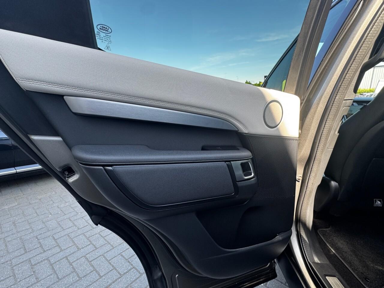 Used Land Rover Discovery 2021 for sale - 76702286: Photo 40