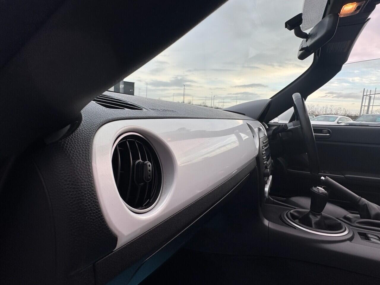 Used Mazda MX-5 2010 for sale - 77215374: Photo 47